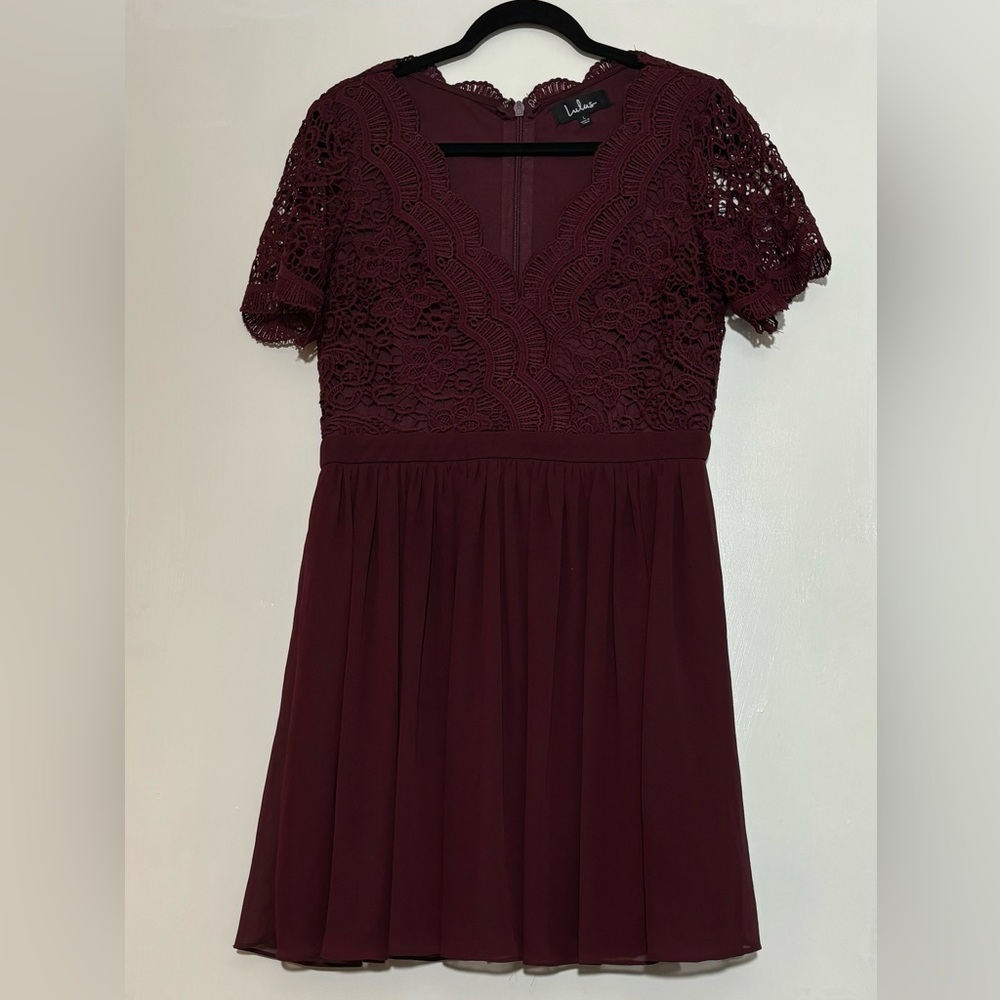 Lulu’s Burgundy Lace Mini